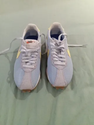 Zapatillas Nike Azul y Amarillo Nuevas