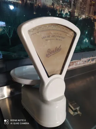 Báscula antigua profesional