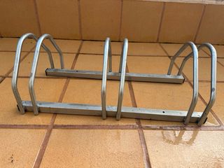Soporte aparcamiento bicicletas metal