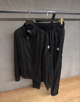 Tuta Lacoste grigia e bianca