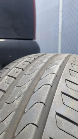 Neumático Pirelli 235/55 R19 101V con reparación