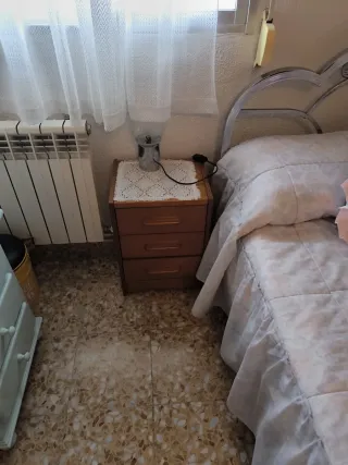 Mueble auxiliar negro