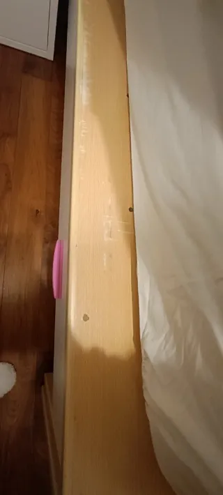 Cama individual doble con cajones y estantería