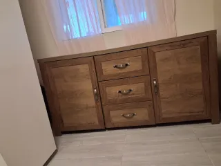 Aparador de madera rústico