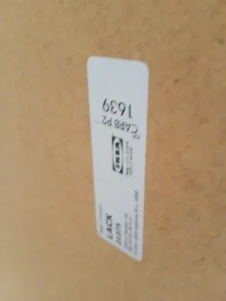 Mesa auxiliar Lack Ikea blanca