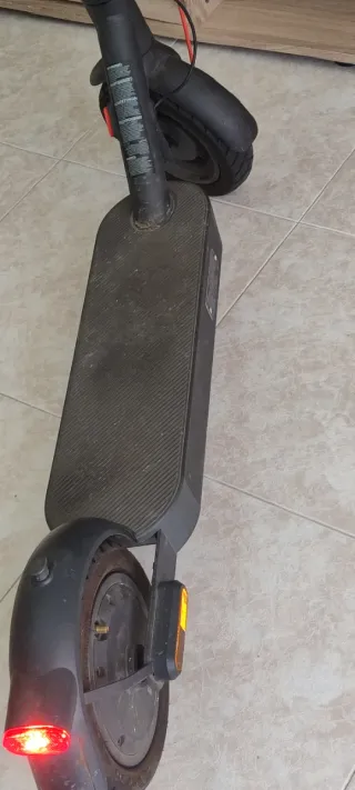 Patinete eléctrico casi nuevo Xiaomi 4