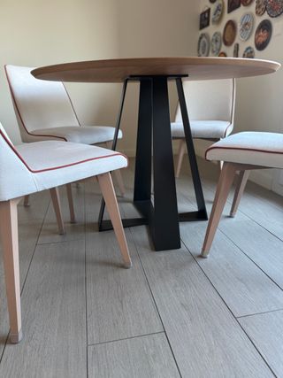 Comedor 4 personas madera y tela