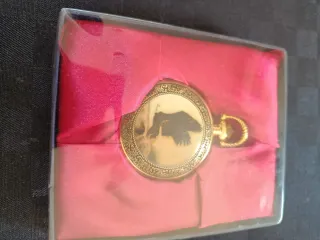 Reloj de Bolsillo Dorado Águila