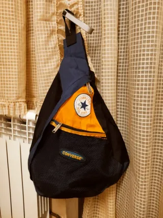 Mochila bandolera Converse original, años 90