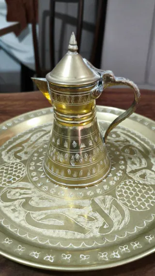 Set da caffè in stile arabo in ottone