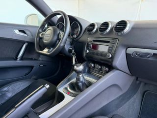 AUDI TT Coupé SLine 2.0TFSi 200CV 3PT 4PZ AÑO 2008