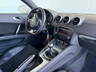 AUDI TT Coupé SLine 2.0TFSi 200CV 3PT 4PZ AÑO 2008