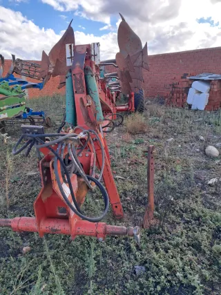 Vertedera reversible 7 palas Kverneland