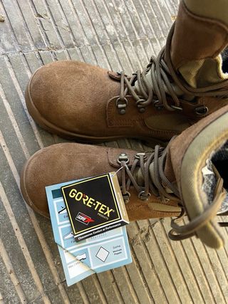 Botas militares Gore-Tex marrones