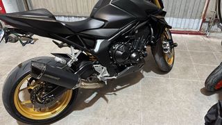 Escape Dominator Honda CB1000 Hornet
