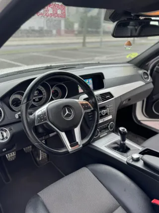 Mercedes-Benz Clase C 200 CDI AMG