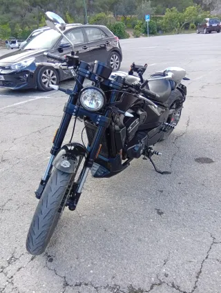 Leonart Pilder 125 Negra 2025