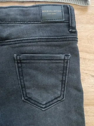 Conjunto niña 3-4 años: camiseta y pantalón.