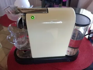 Cafetera Nespresso DeLonghi Citiz Crema