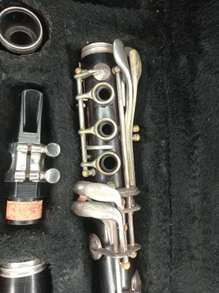 Clarinete J. Michael CL-750