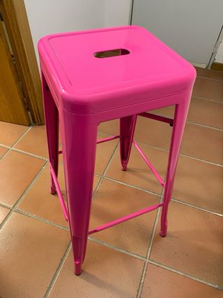 Taburete rosa metal