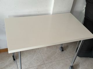 Mesa estudio Ikea 100x60 con ruedas