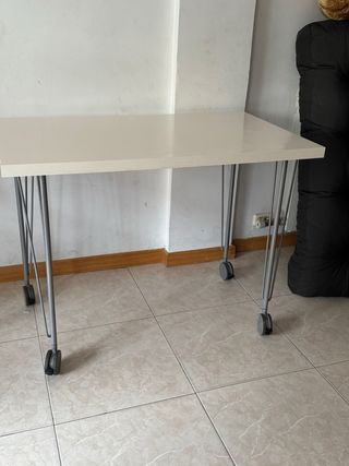 Mesa estudio Ikea 100x60 con ruedas