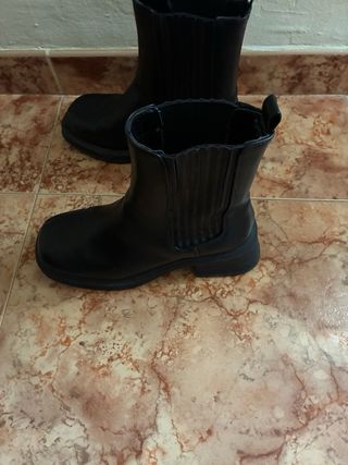 Botas negras talla 38