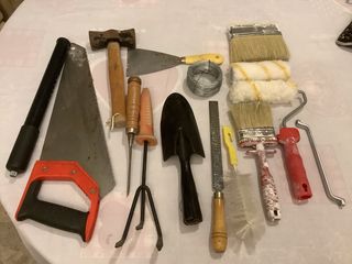 Herramientas , tornillos, pintura, llaves de paso