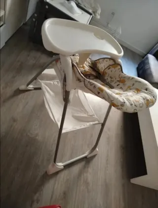 Trona para comer y descansar