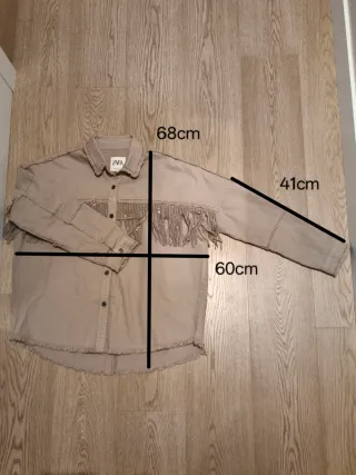 Chaqueta vaquera ZARA flecos beige