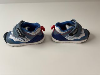 Zapatilla Biomecanics niño T.19