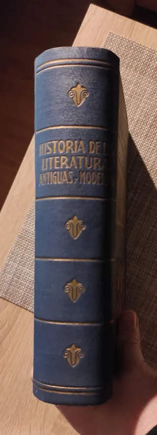 Historia de las literaturas antiguas y modernas