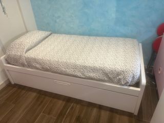 Cama nido blanca de madera