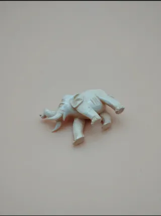 Elefante tallado a mano