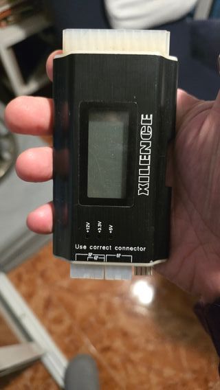 Comprobador Fuentes ATX Xilence Pantalla