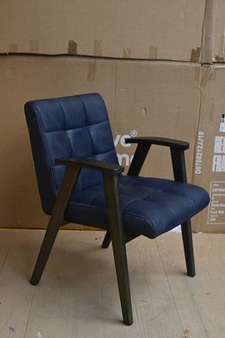 Poltroncina salotto ecopelle blu