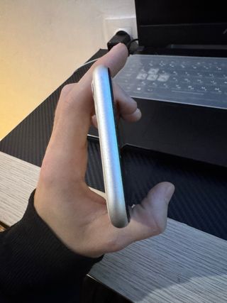 iPhone 11 Blanco/plateado