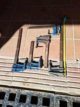 Sargentos carpintería metálicos