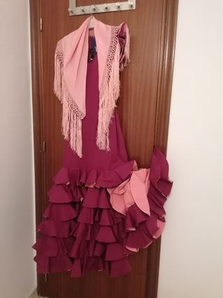 Traje Flamenca Gitana Talla 38 con mantón