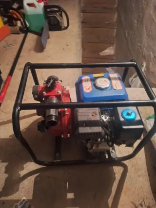 Motobomba BRACOG Roja y Azul