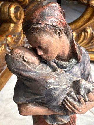 Figura ISER 1986 Mujer con Niño