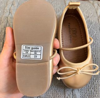 Zapatillas manoletinas bebé doradas