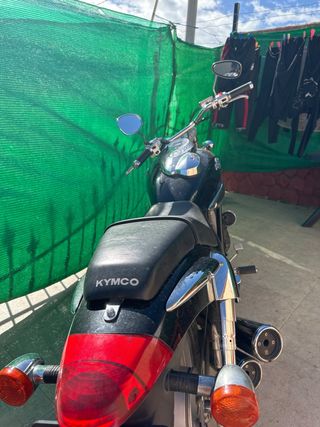 Kymco Venox 250 Custom Negra