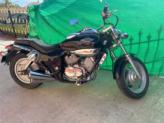 Kymco Venox 250 Custom Negra