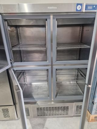 Armario Frigorífico Infrico 4 Puertas