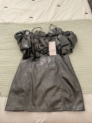 Vestido metalizado Zara