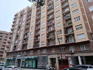 Piso en alquiler en Paseo Sagasta en Zaragoza