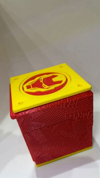 Caja Magic Commander Ironman