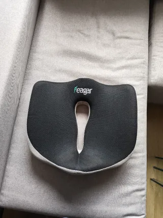 Cojín Ortopédico Feagar Negro y Beige